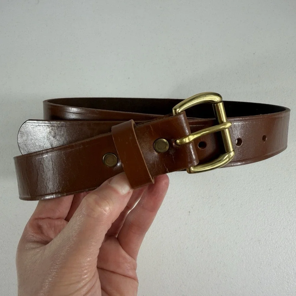 L.L. Bean Belt Men's‎ Size 46 Genuine Cowhide Leather Brown Brass Buckle USA